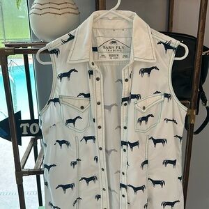 Barn Fly Trading women’s medium shirt.